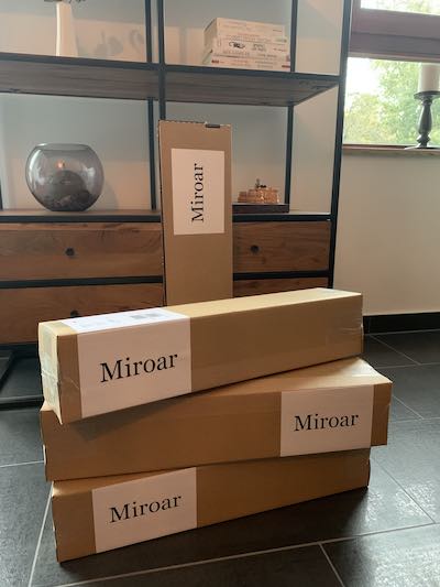 Foto van de eerste Miroar pakketten